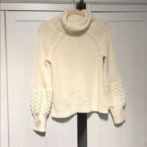 white balloon sleeve sweater